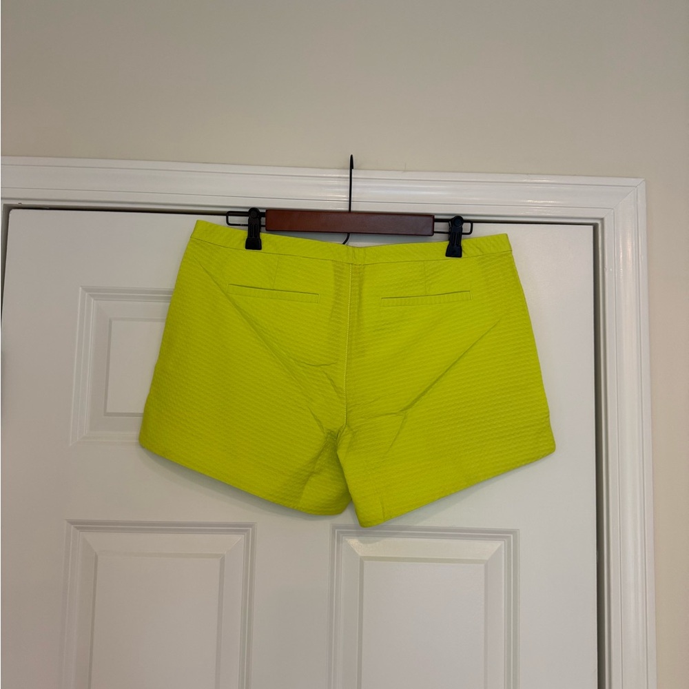 Lilly Pulitzer Adie Short -Size 8, NWT - Picture 3 of 3